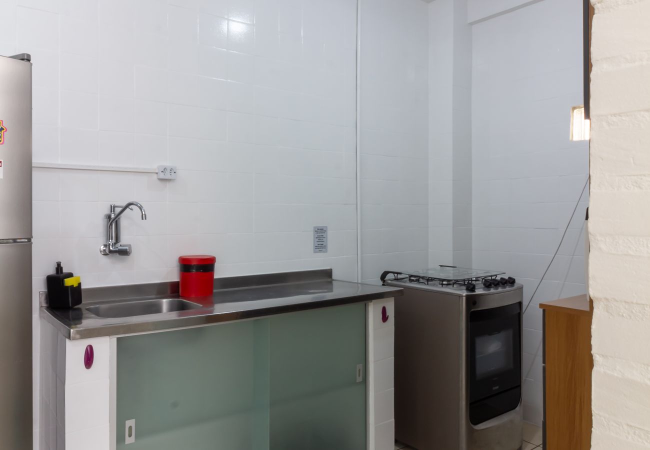 Apartamento em Rio de Janeiro - 7 minutos da praia de Ipanema | BT201