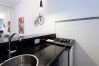 Apartamento em Rio de Janeiro - 450 metros da praia do Leme | PI903