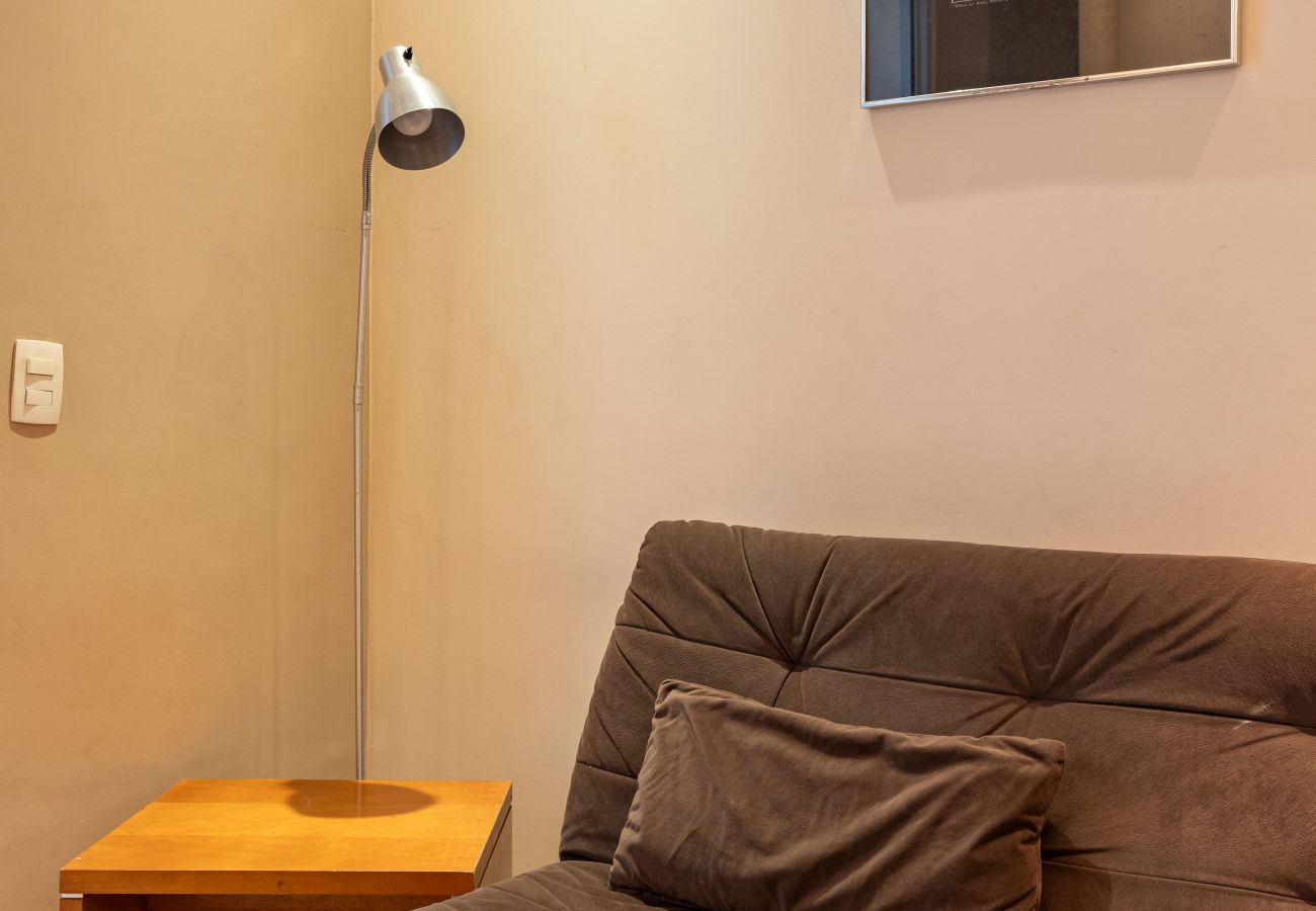 Apartamento em Rio de Janeiro - 2 minutos da Praia de Copacabana | DF408