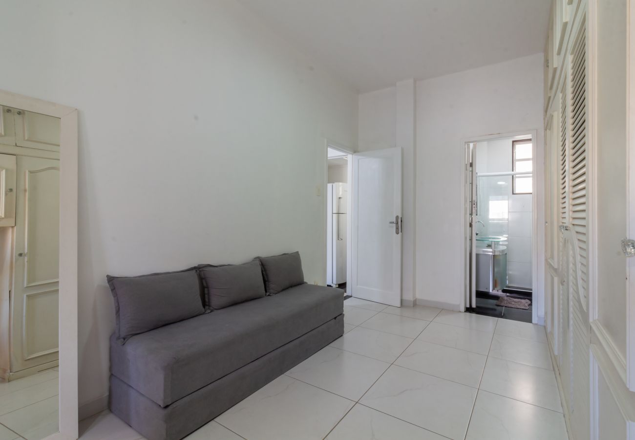 Apartamento em Rio de Janeiro - Charme em Copa | Ótimo para casais | MVC1103