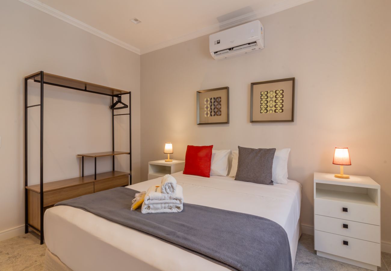 Apartamento em Rio de Janeiro - Vista para o mar, 2 minutos da praia | FMS502