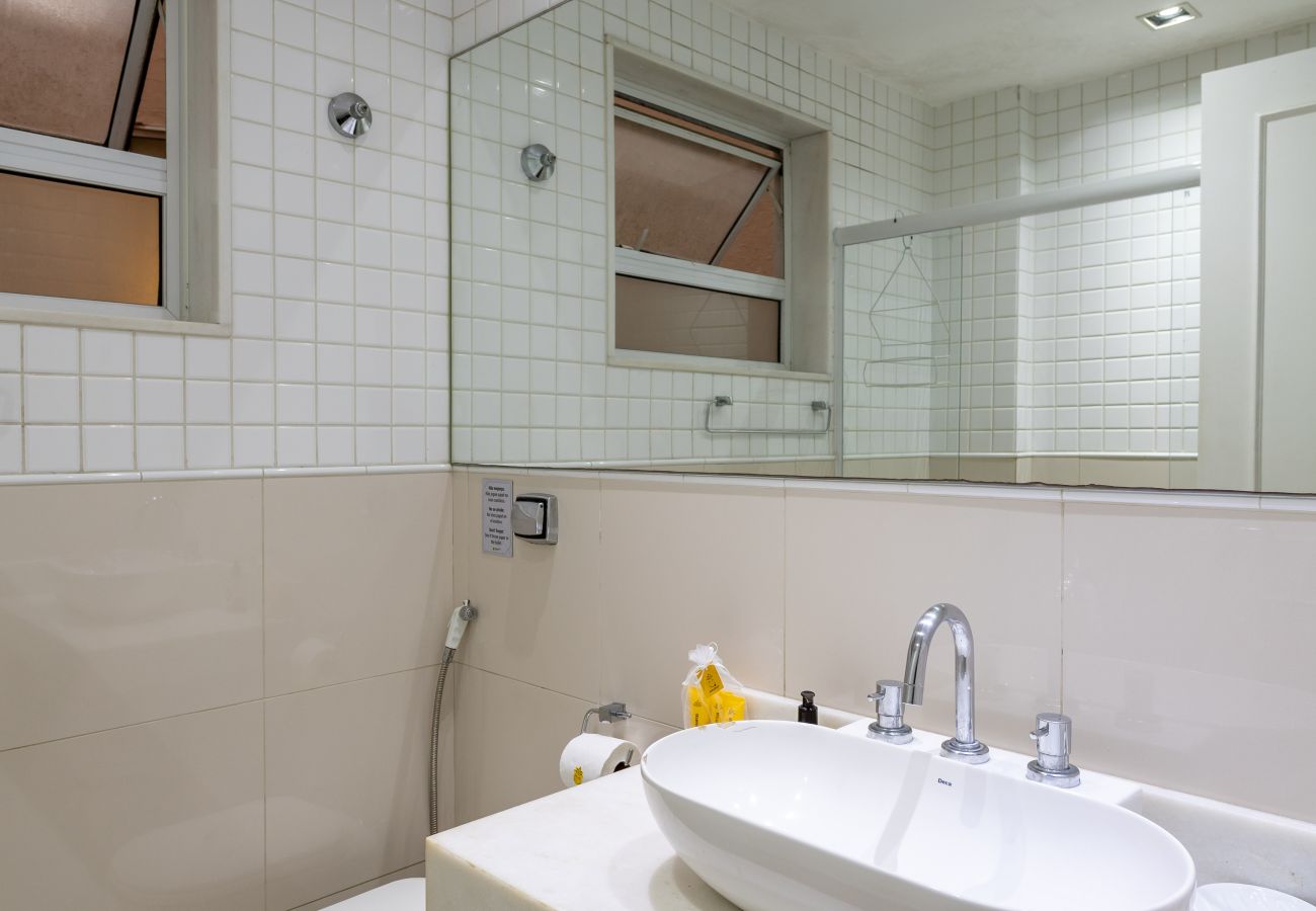 Apartamento em Rio de Janeiro - Para famílias, 3min da praia de Copacabana | SL501