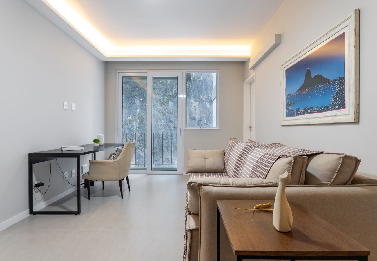 Apartamento em Rio de Janeiro - Charme a 9min da praia de Botafogo | MRF1307