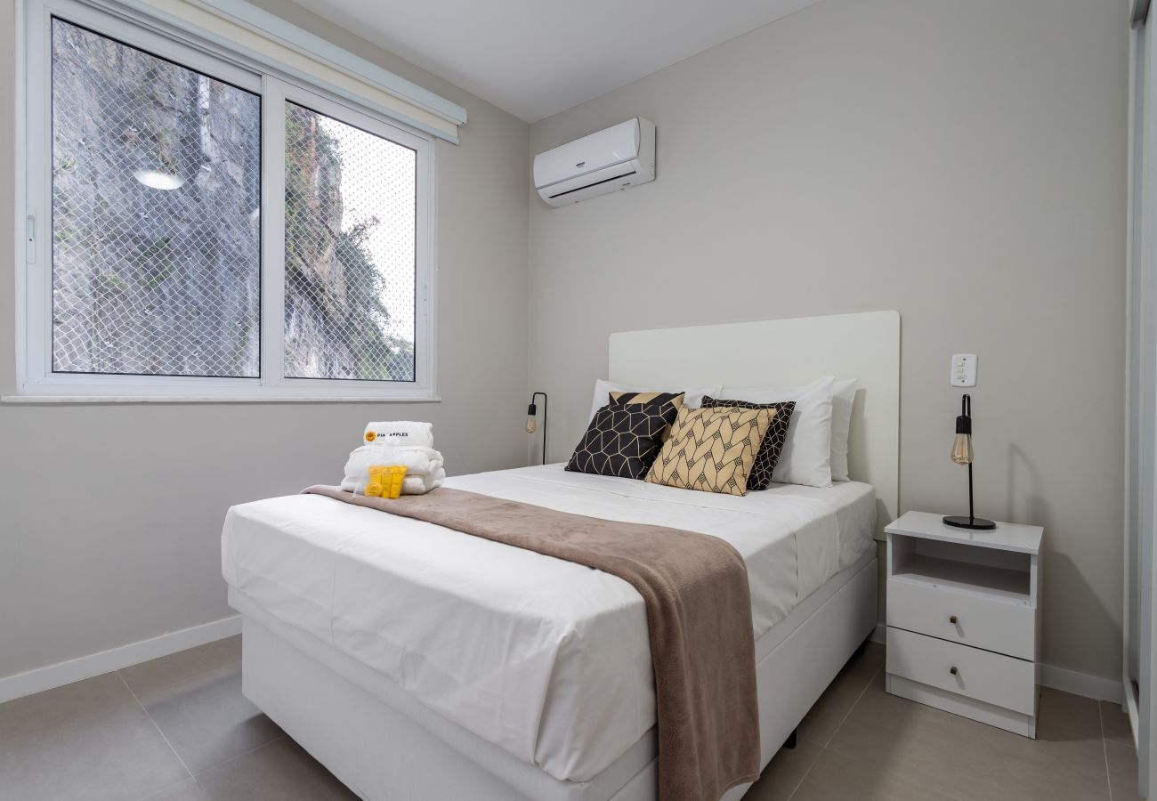 Apartamento em Rio de Janeiro - Charme a 9min da praia de Botafogo | MRF1307