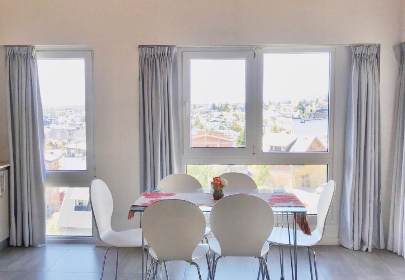 Apartamento em San Carlos de Bariloche - Gaia, Estacionamento e Vista para o Lago Nahuel Huapi