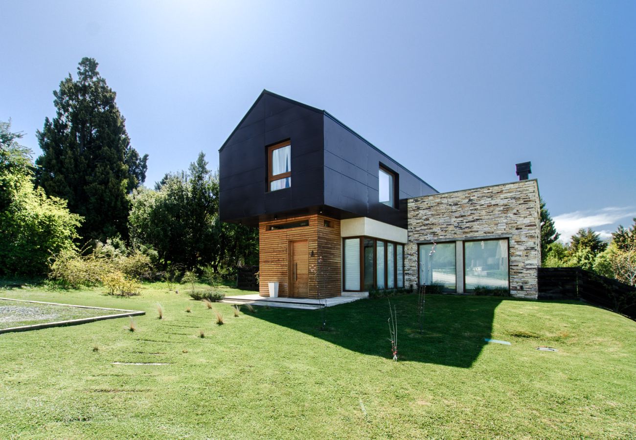 Casa em San Carlos de Bariloche - Hogar Familiar casa em Bariloche