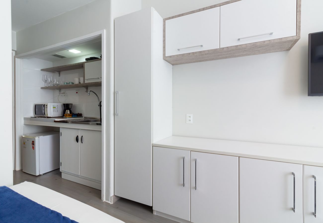 Estúdio em Rio de Janeiro - Conforto no Coração do Rio | RB1701