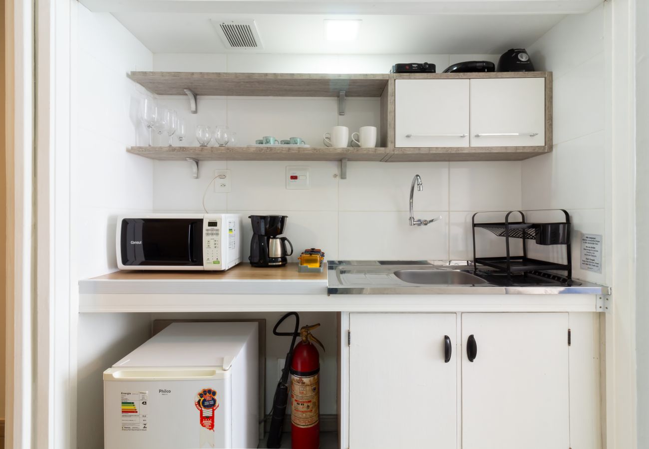 Estúdio em Rio de Janeiro - Conforto no Coração do Rio | RB1701