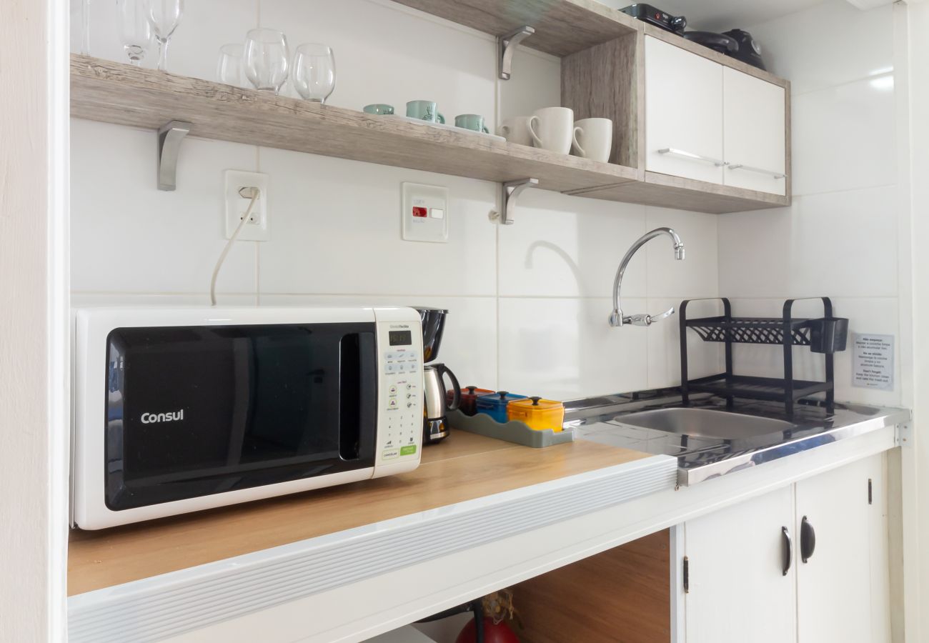 Estúdio em Rio de Janeiro - Conforto no Coração do Rio | RB1701