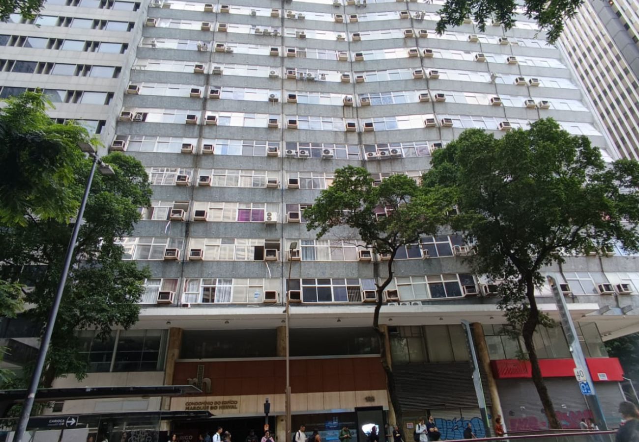 Estúdio em Rio de Janeiro - Conforto no Coração do Rio | RB1701