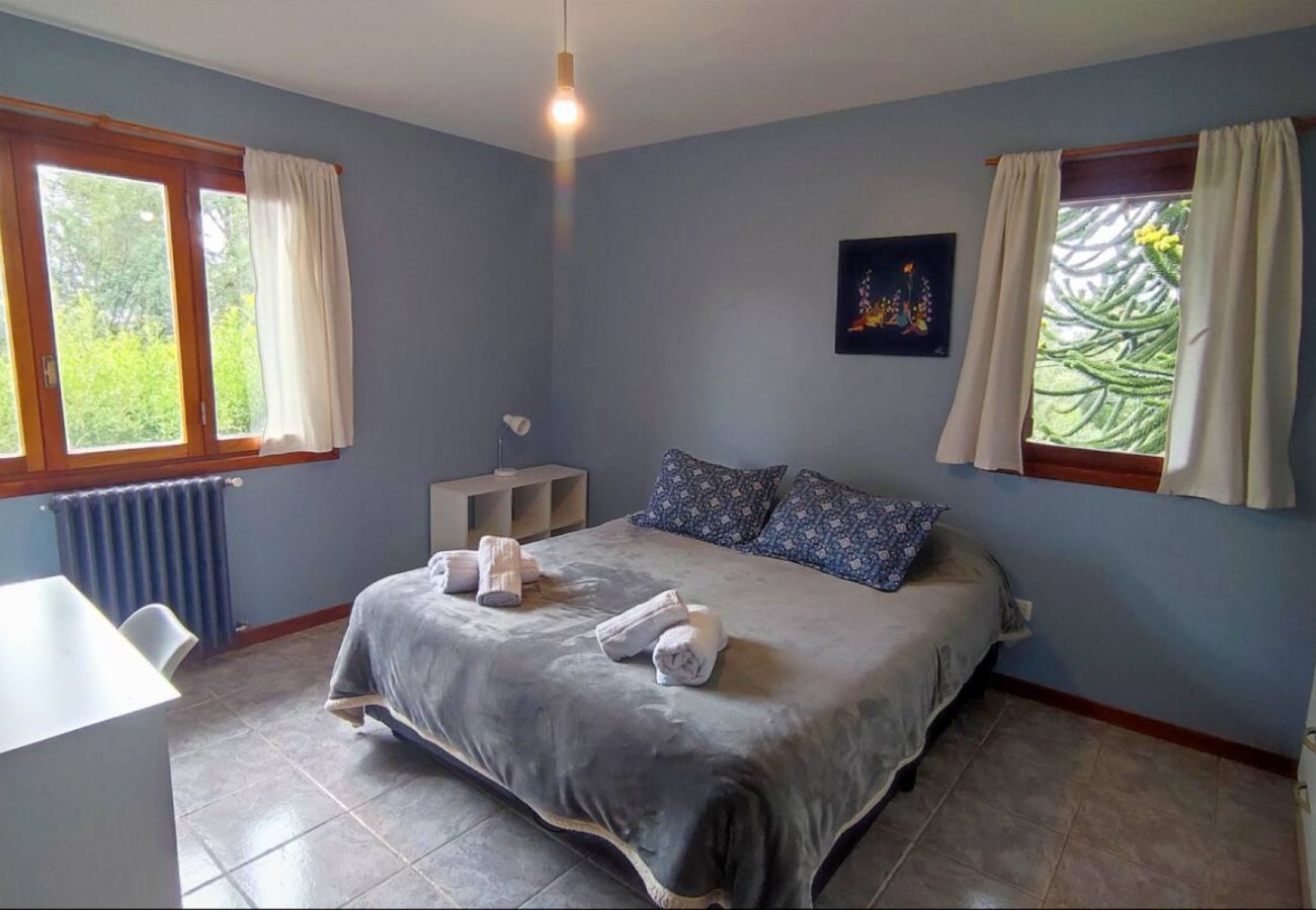 Casa em San Carlos de Bariloche - Casa Jardim Botânico Bariloche – 6 quartos, 4 banheiros