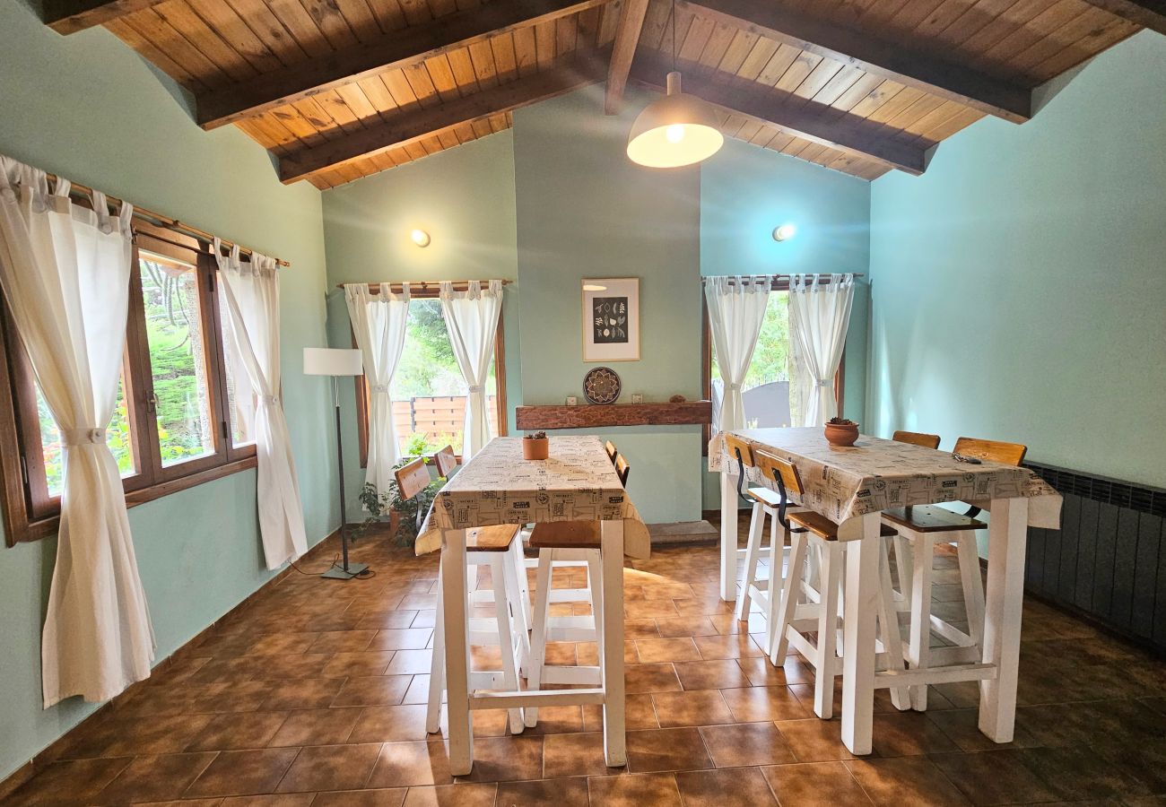 Casa em San Carlos de Bariloche - Casa Jardim Botânico Bariloche – 6 quartos, 4 banheiros