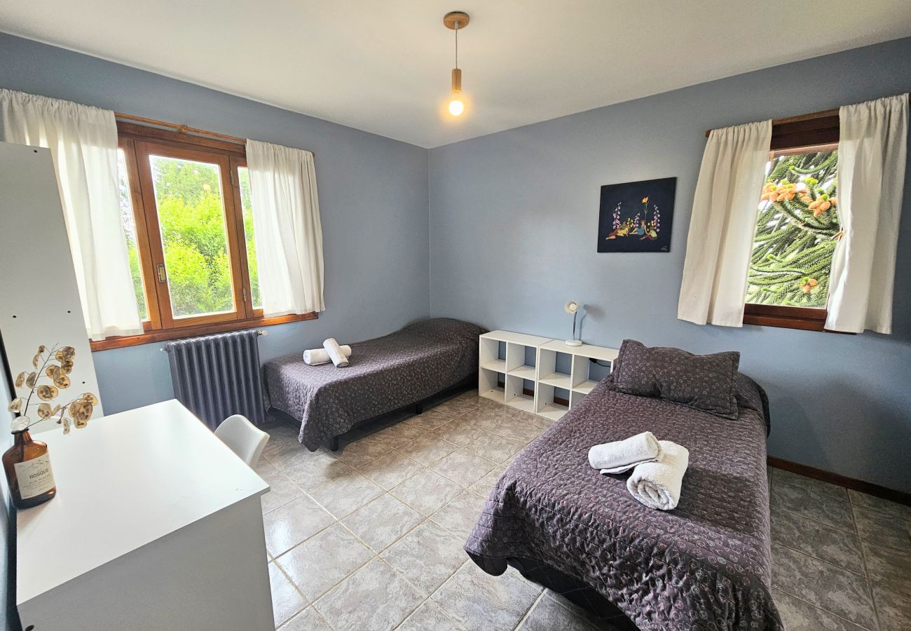 Casa em San Carlos de Bariloche - Casa Jardim Botânico Bariloche – 6 quartos, 4 banheiros