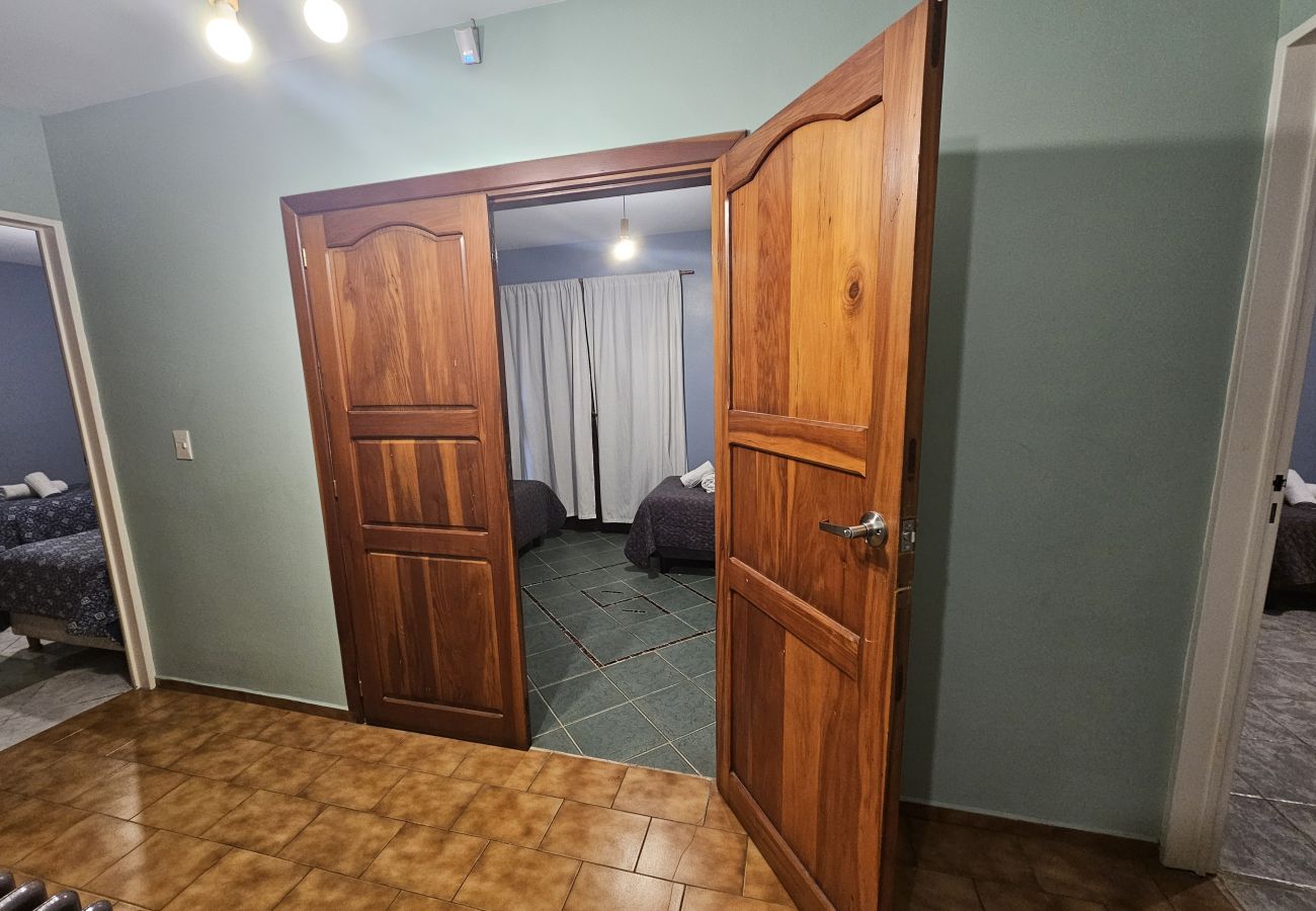 Casa em San Carlos de Bariloche - Casa Jardim Botânico Bariloche – 6 quartos, 4 banheiros