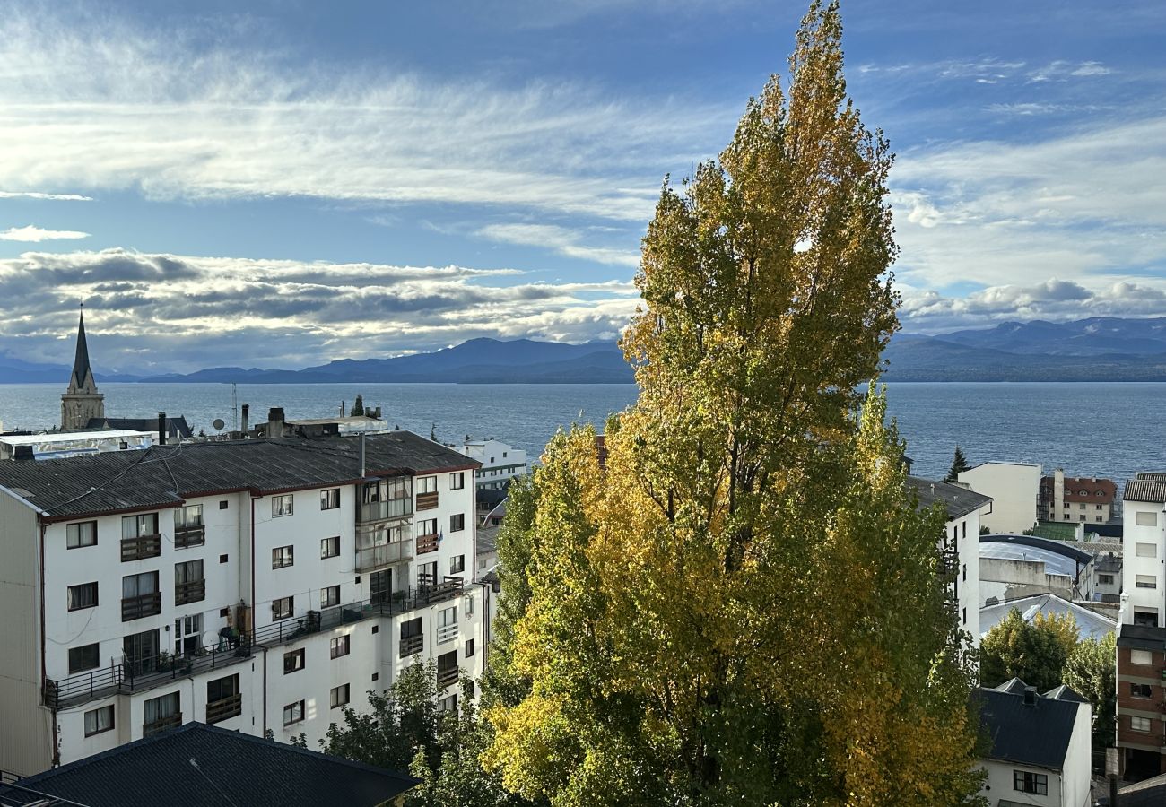 Estúdio em San Carlos de Bariloche - Grinly com vista para o lago e estacionamento em Bariloche 