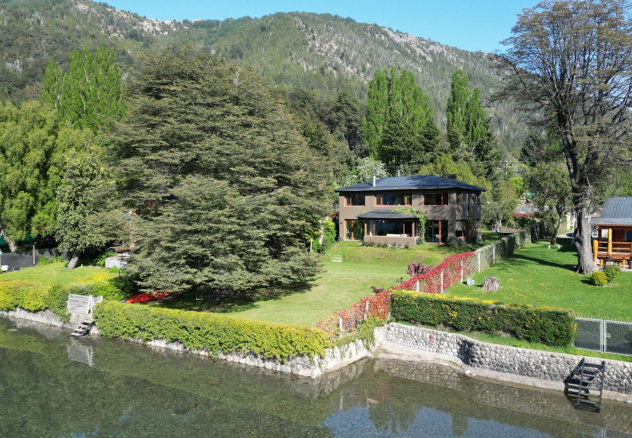 Casa em San Carlos de Bariloche - Hermosa casa com acesso à margem do Lago en Bariloche