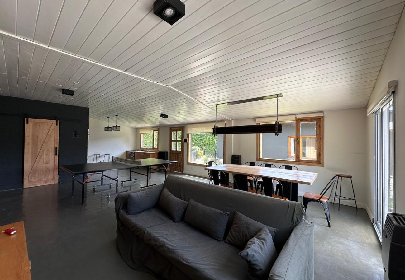 Casa em San Carlos de Bariloche - House in Pinar de Festa with barbecue area