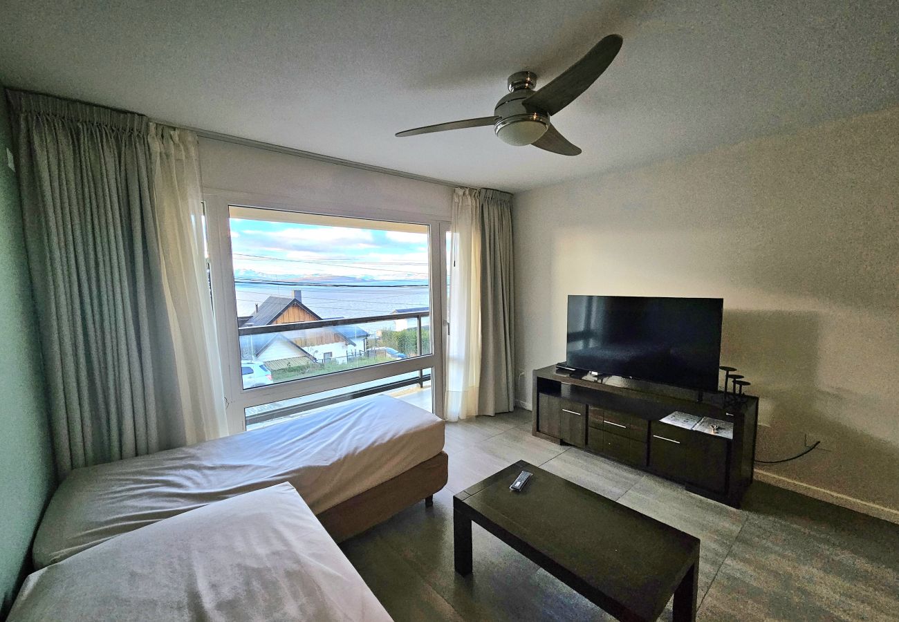 Apartamento em San Carlos de Bariloche - Araucaria with LAKE views and parking