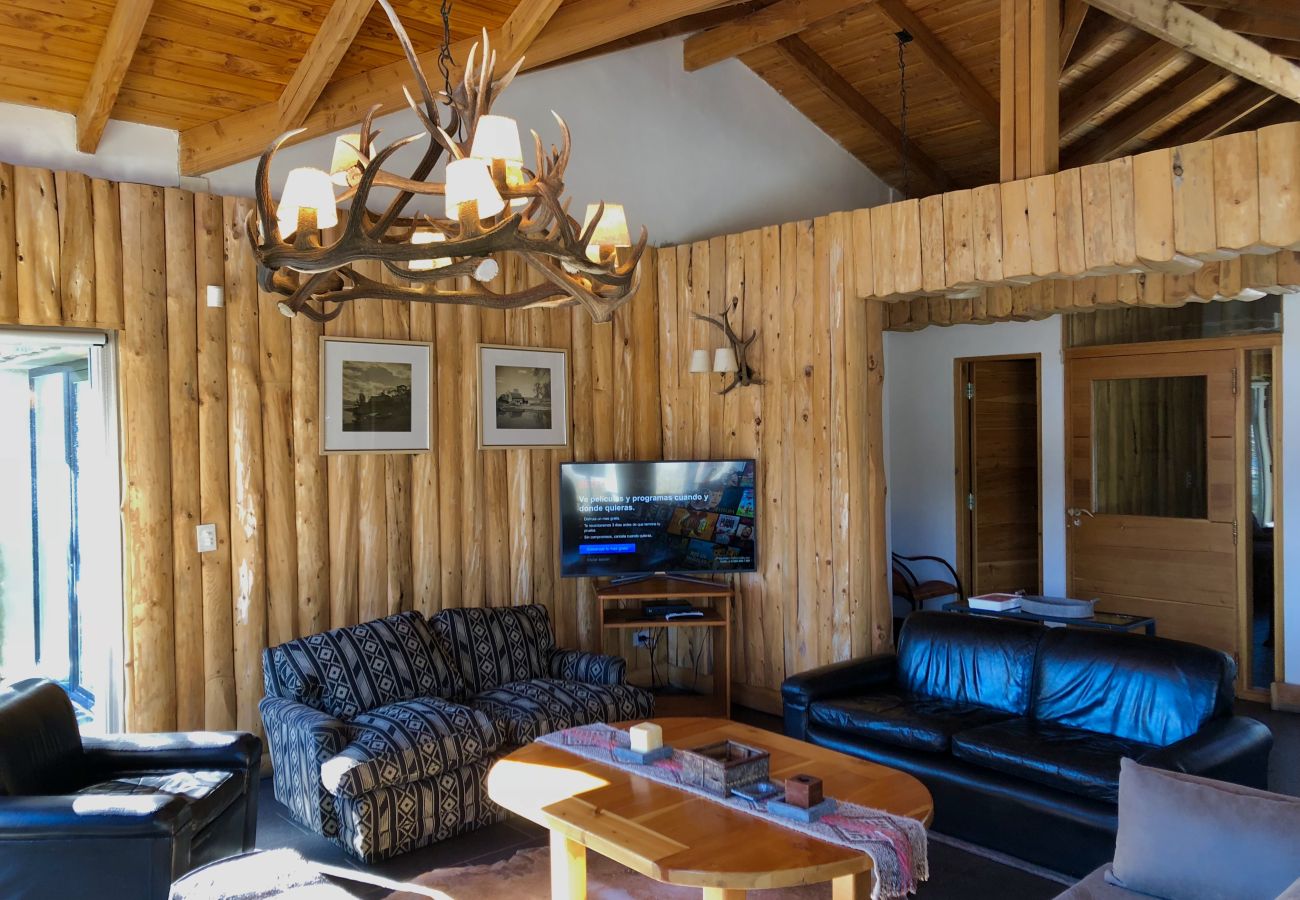 Ferienhaus in San Carlos de Bariloche - House Facing Puerto Pañuelo EV