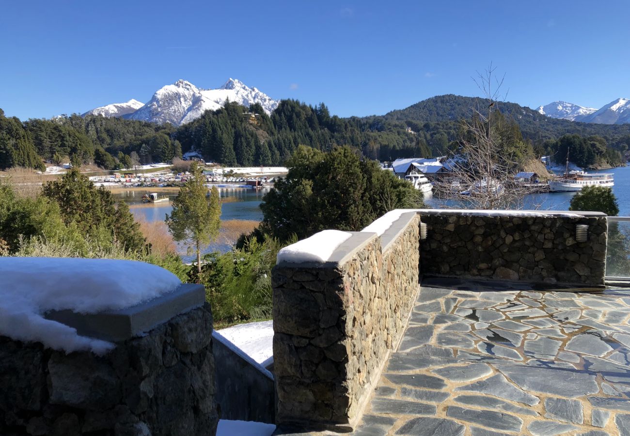 Ferienhaus in San Carlos de Bariloche - House Facing Puerto Pañuelo EV