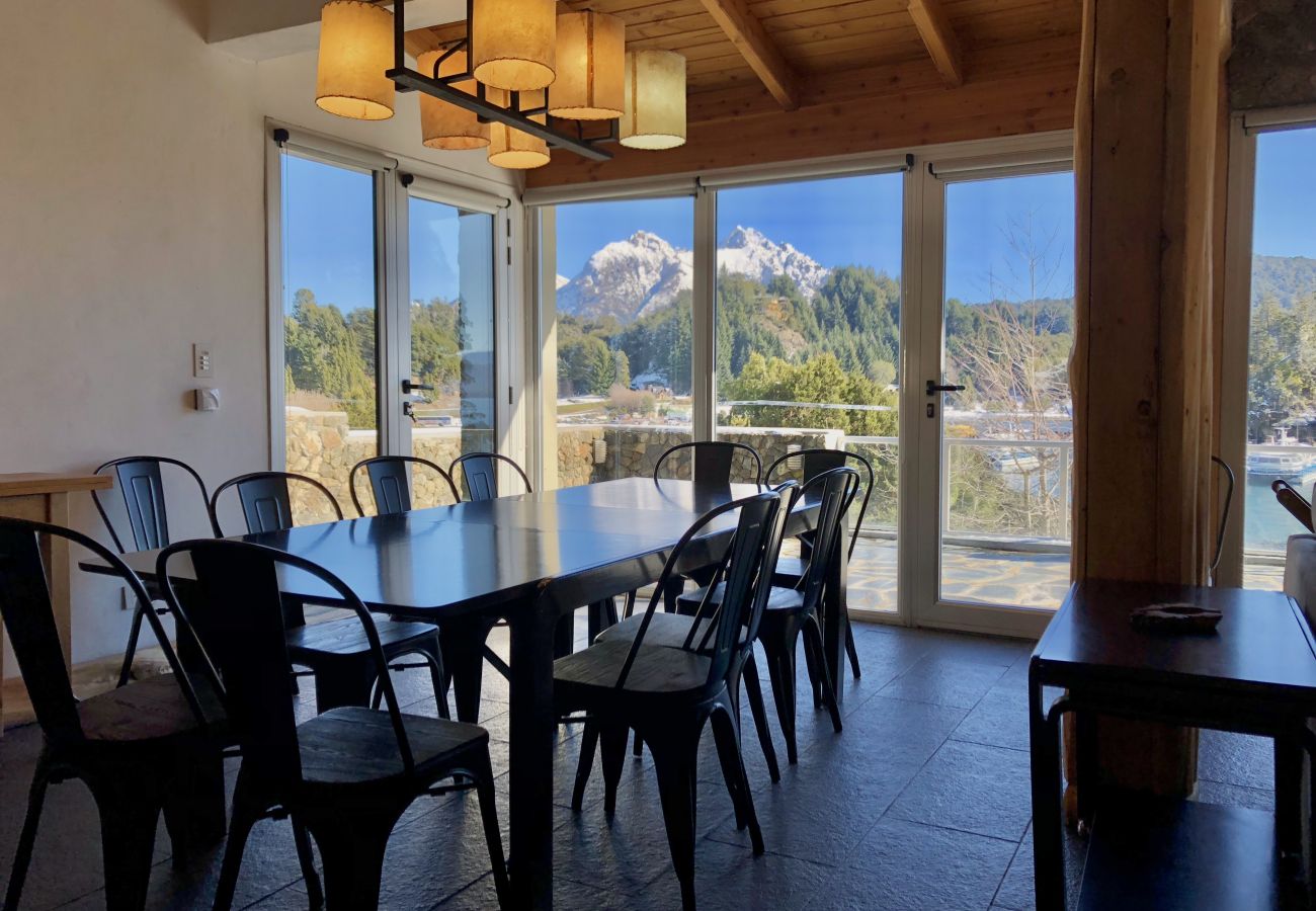 Ferienhaus in San Carlos de Bariloche - House Facing Puerto Pañuelo EV