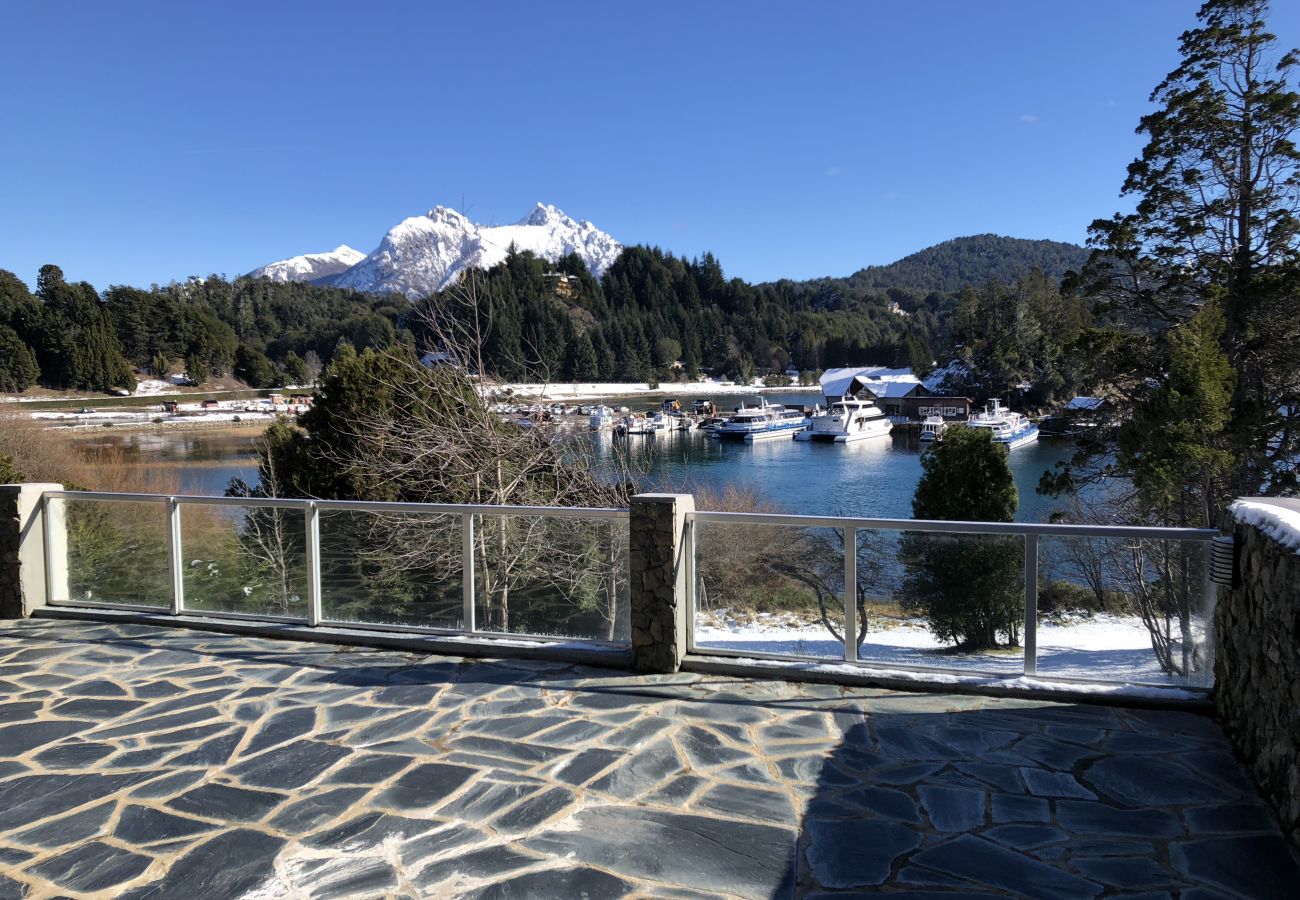 Ferienhaus in San Carlos de Bariloche - House Facing Puerto Pañuelo EV