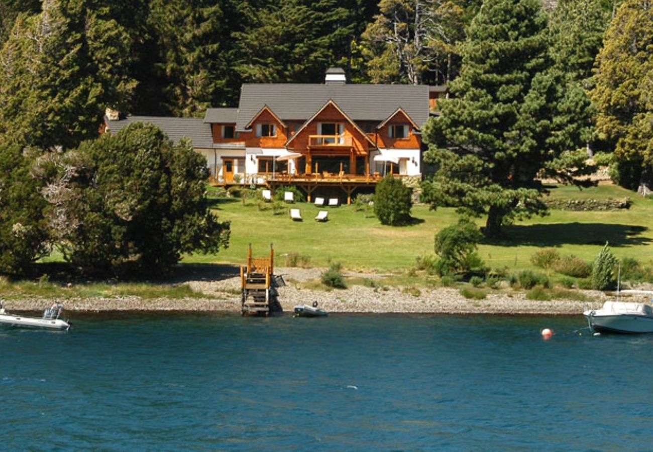 Ferienhaus in San Carlos de Bariloche - Spectacular Lakefront house