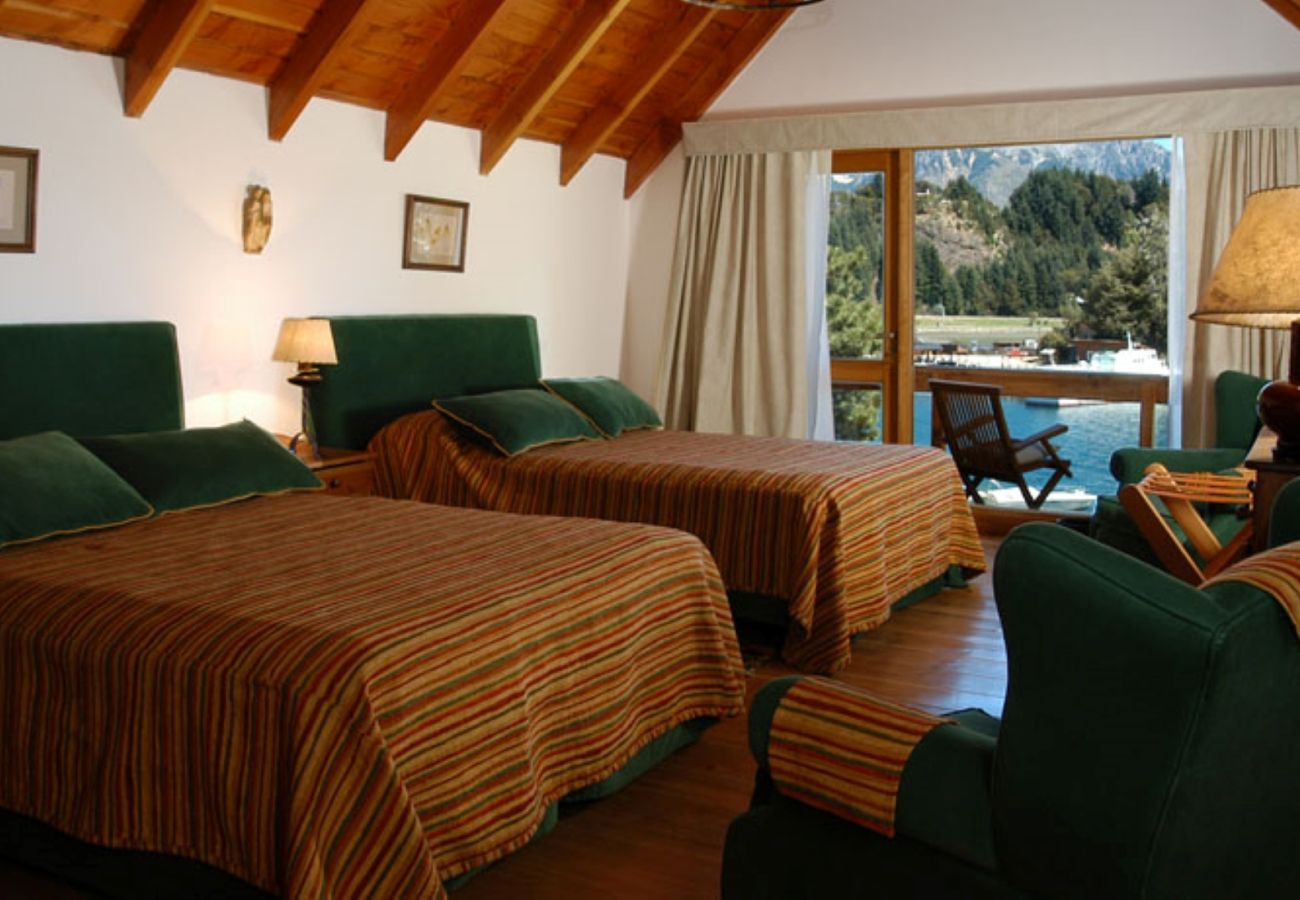 Ferienhaus in San Carlos de Bariloche - Spectacular Lakefront house