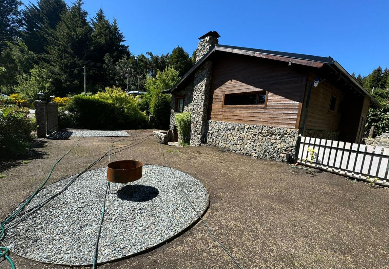 Ferienhaus in San Carlos de Bariloche - Beautiful house 300 meters from the lake