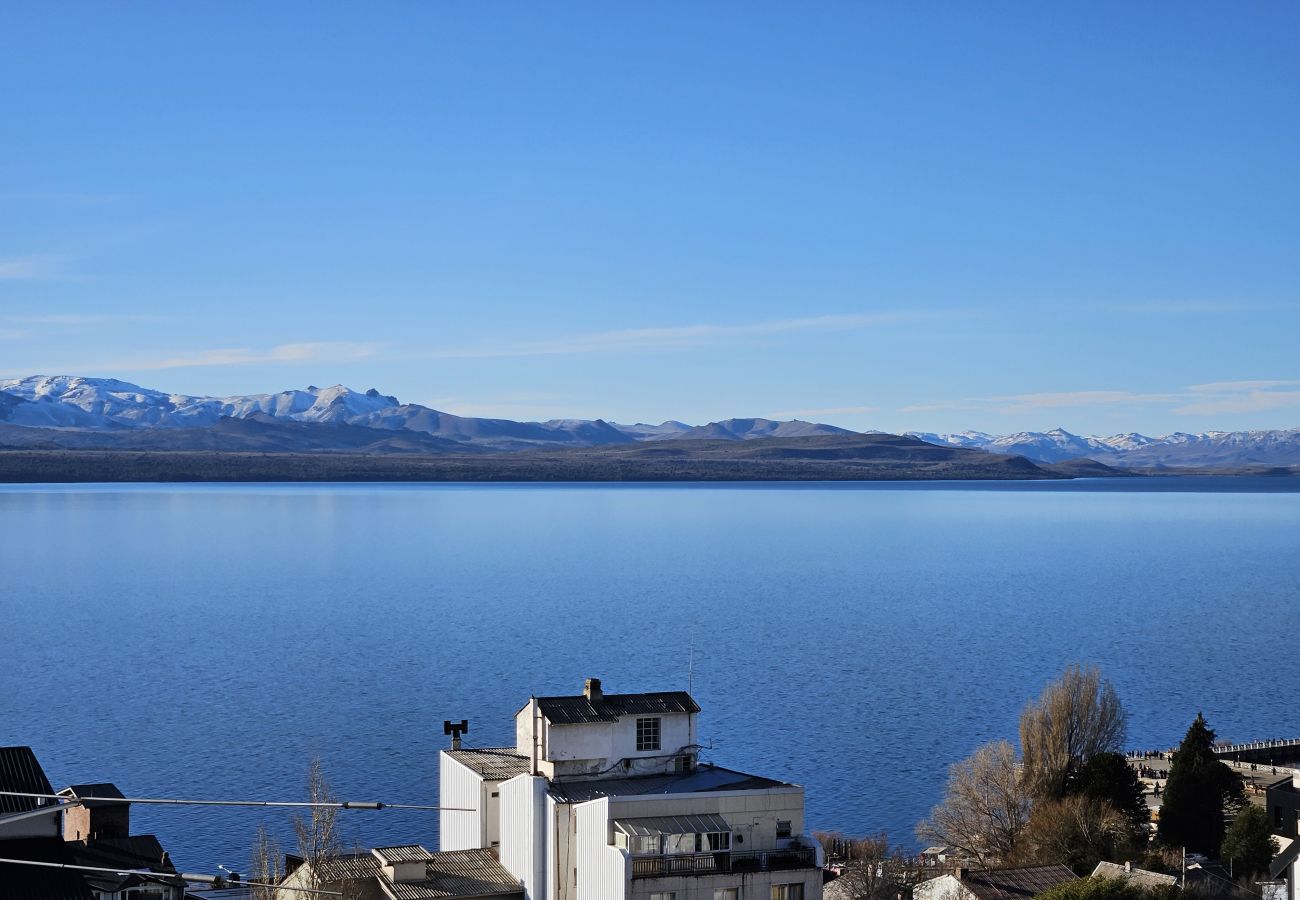 Estudio en San Carlos de Bariloche - Suizo I with lake view & parking