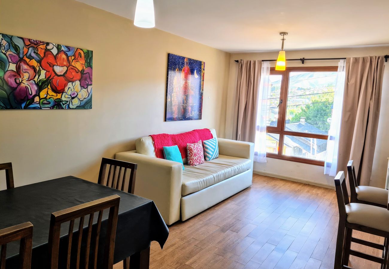 Apartamento en San Carlos de Bariloche - Principessa in Belgrano Neighborhood