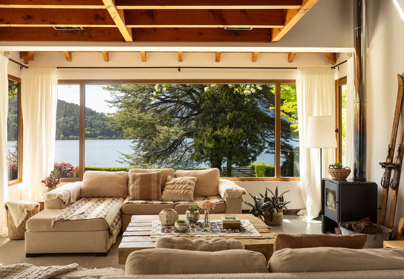 Casa en San Carlos de Bariloche - Hermosa Casa frente al lago en Bariloche