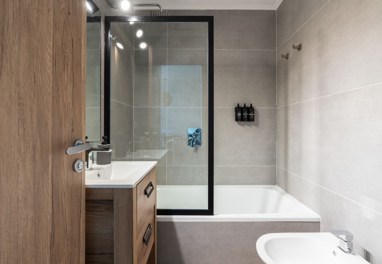 Apartamento en San Carlos de Bariloche - Refugio en Melipal, Jardín, Parrilla y Pileta