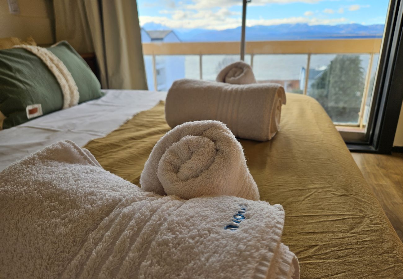 Apartamento en San Carlos de Bariloche - Lago y ciudad a pasos del centro cívico 