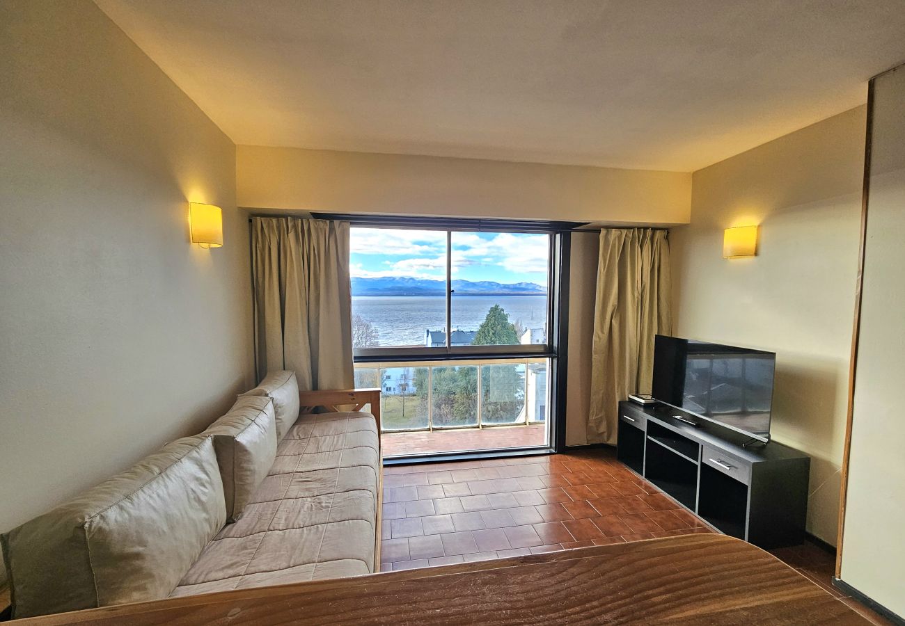 Apartamento en San Carlos de Bariloche - Lago y ciudad a pasos del centro cívico 