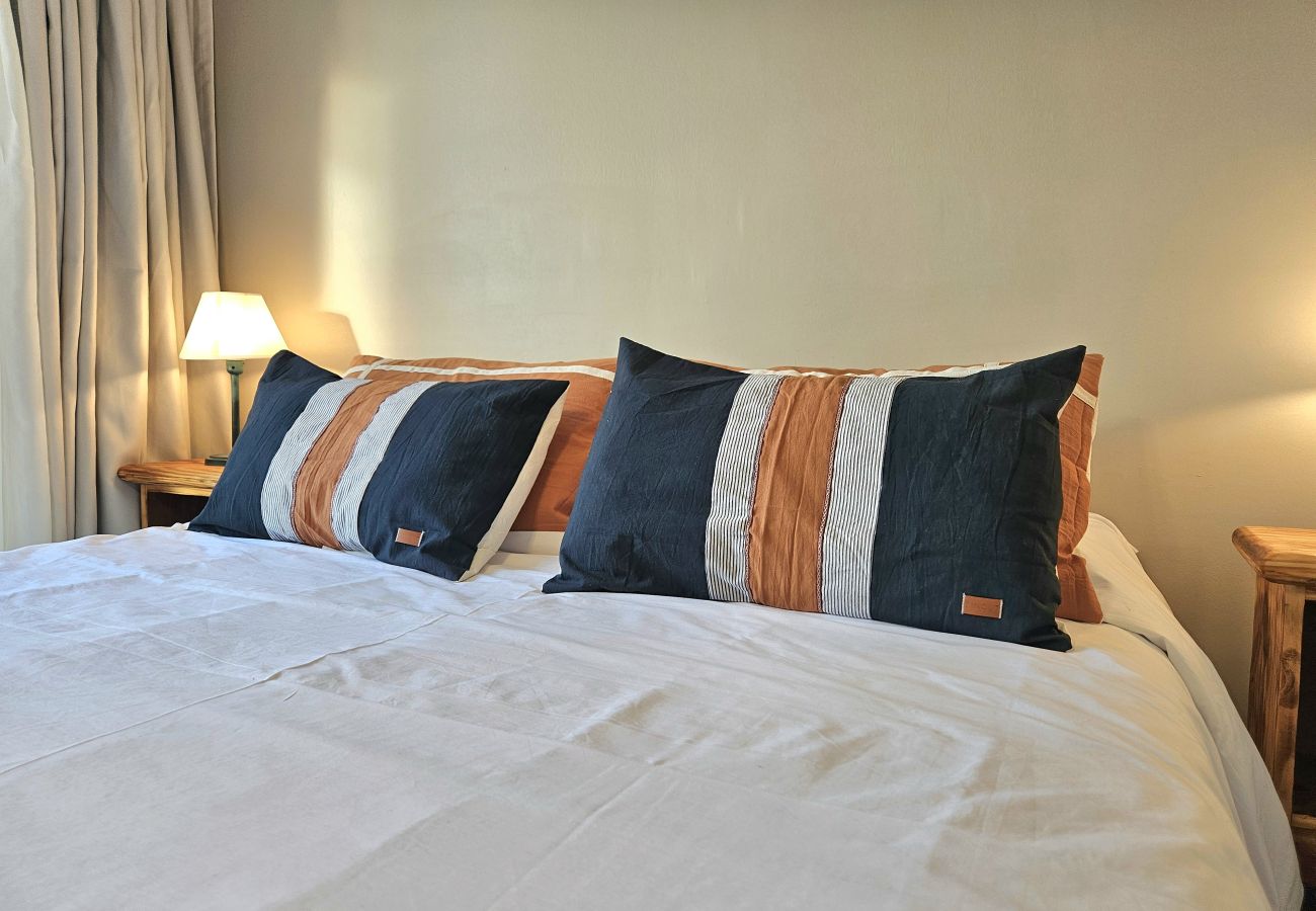 Apartamento en San Carlos de Bariloche - Araucaria with LAKE views and parking
