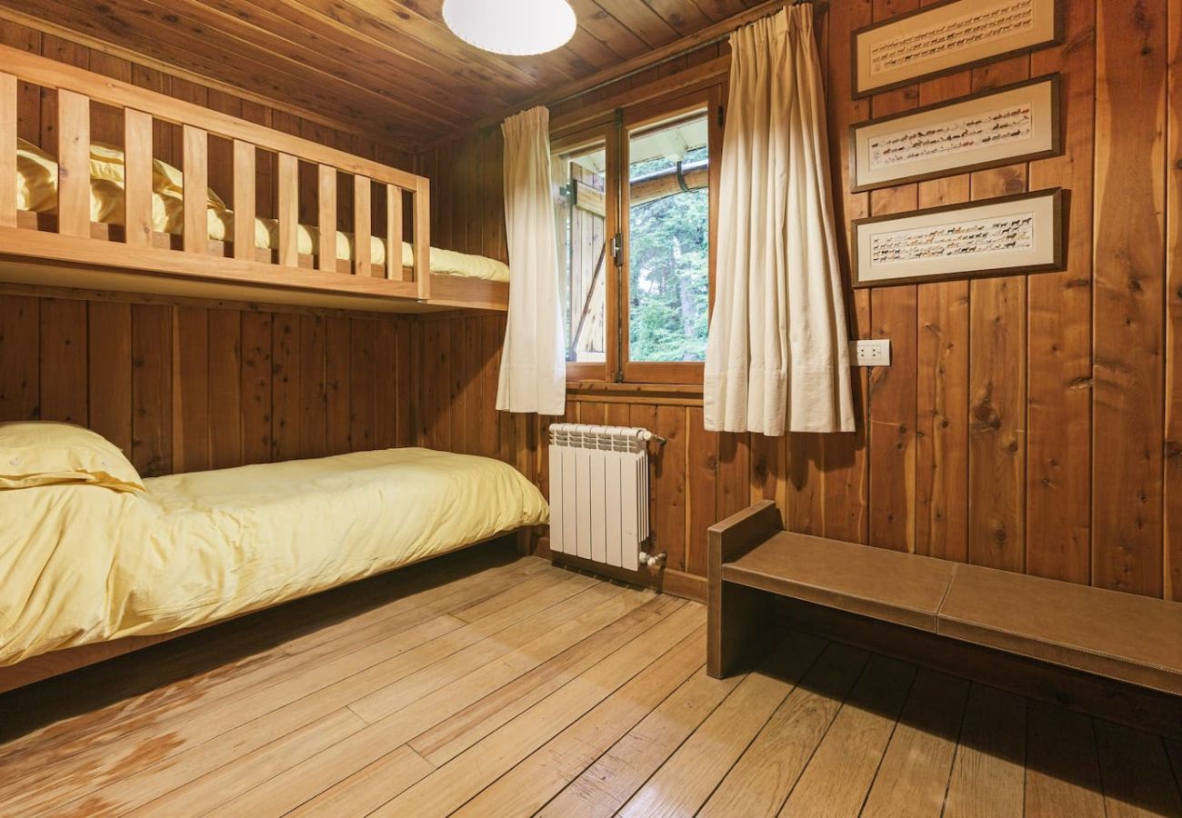 House in San Carlos de Bariloche - Beautiful house in Llao Llao Bariloche for 12 guests