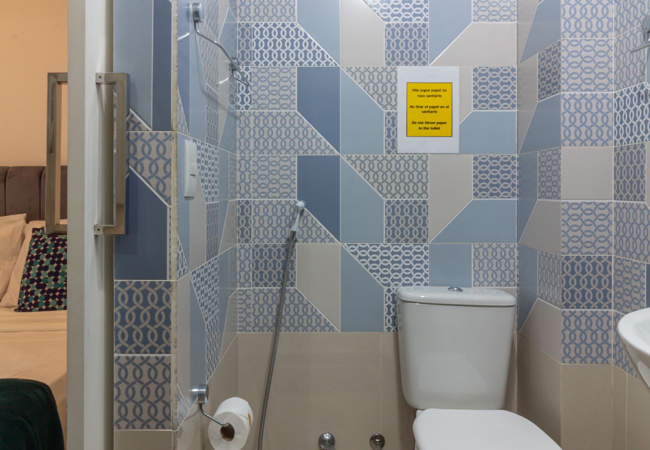 Apartment in Rio de Janeiro - Apartamento em Copacabana a 4 minutos da praia | SF704 