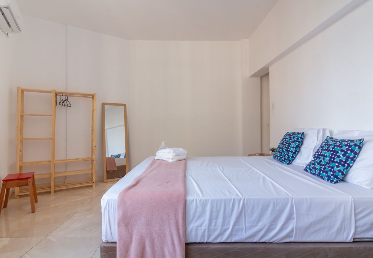 Apartment in Rio de Janeiro - Apartamento em Copacabana a 4 minutos da praia | SF704 