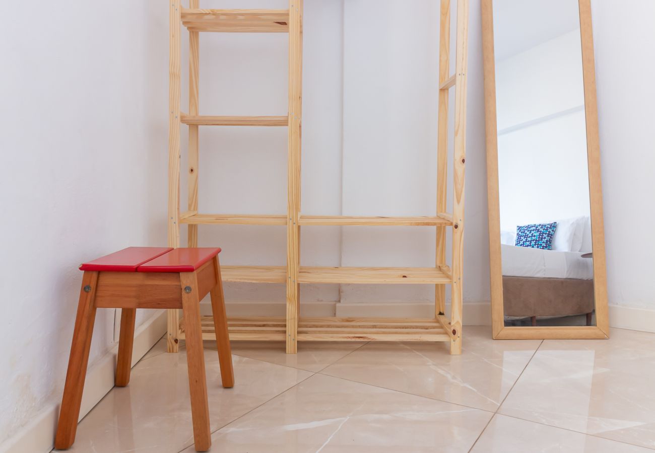 Apartment in Rio de Janeiro - Apartamento em Copacabana a 4 minutos da praia | SF704 