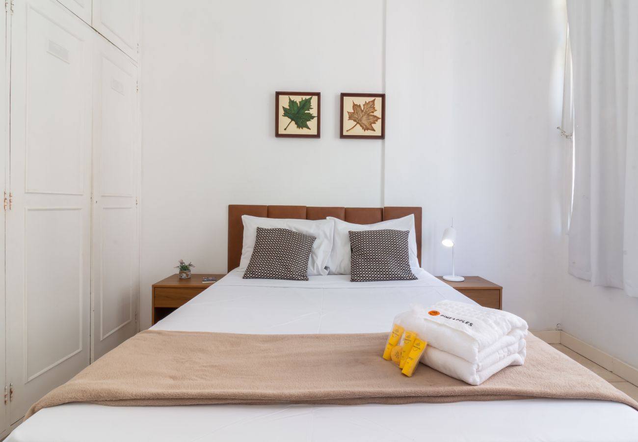 Apartment in Rio de Janeiro - Apartamento em Copacabana a 4 minutos da praia | SF704 