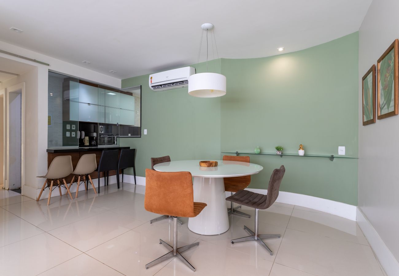 Apartment in Rio de Janeiro - 2 minutos da praia de Copacabana | SL1001