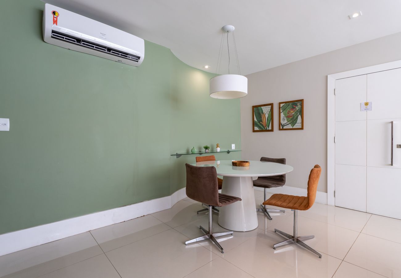 Apartment in Rio de Janeiro - 2 minutos da praia de Copacabana | SL1001