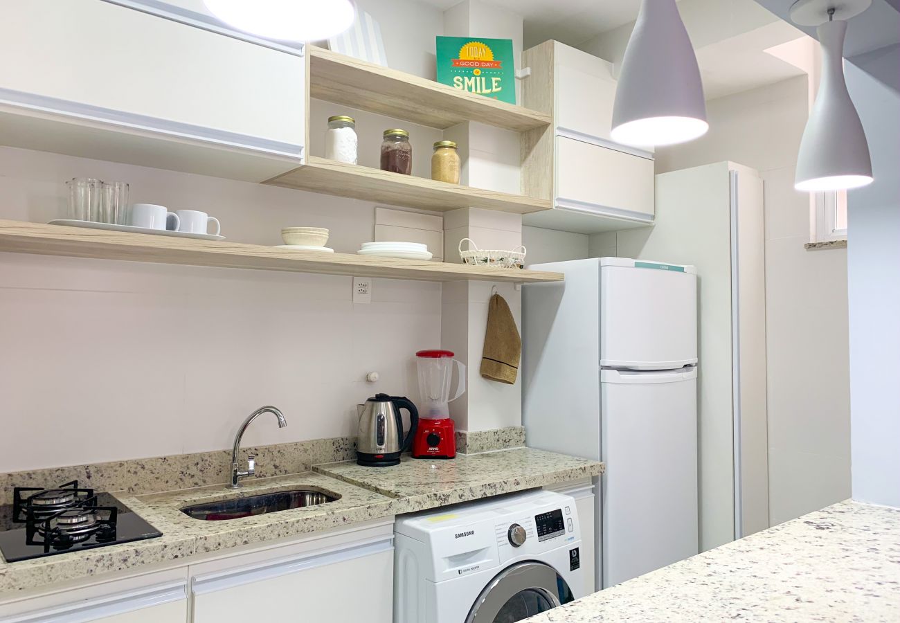 Apartment in Rio de Janeiro - 6 minutos da praia de Copacabana | BR1033