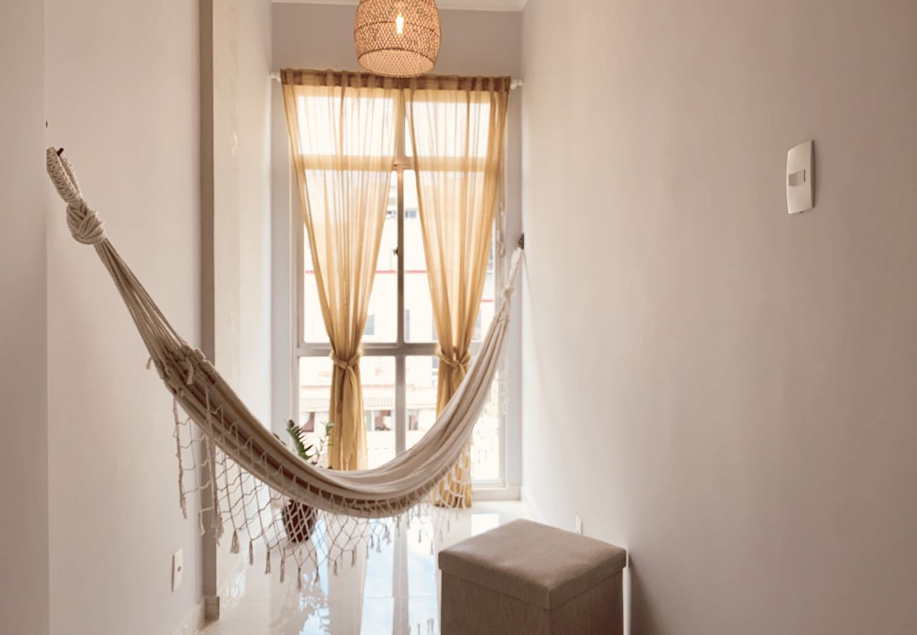 Apartment in Rio de Janeiro - 6 minutos da praia de Copacabana | BR1033