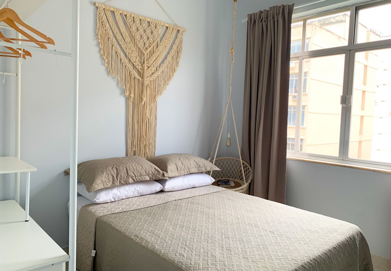 Apartment in Rio de Janeiro - 6 minutos da praia de Copacabana | BR1033