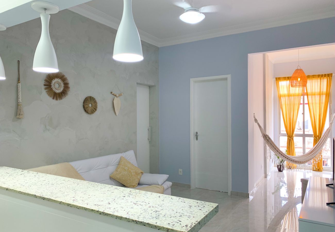 Apartment in Rio de Janeiro - 6 minutos da praia de Copacabana | BR1033