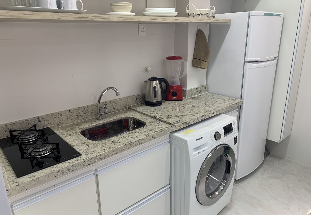 Apartment in Rio de Janeiro - 6 minutos da praia de Copacabana | BR1033
