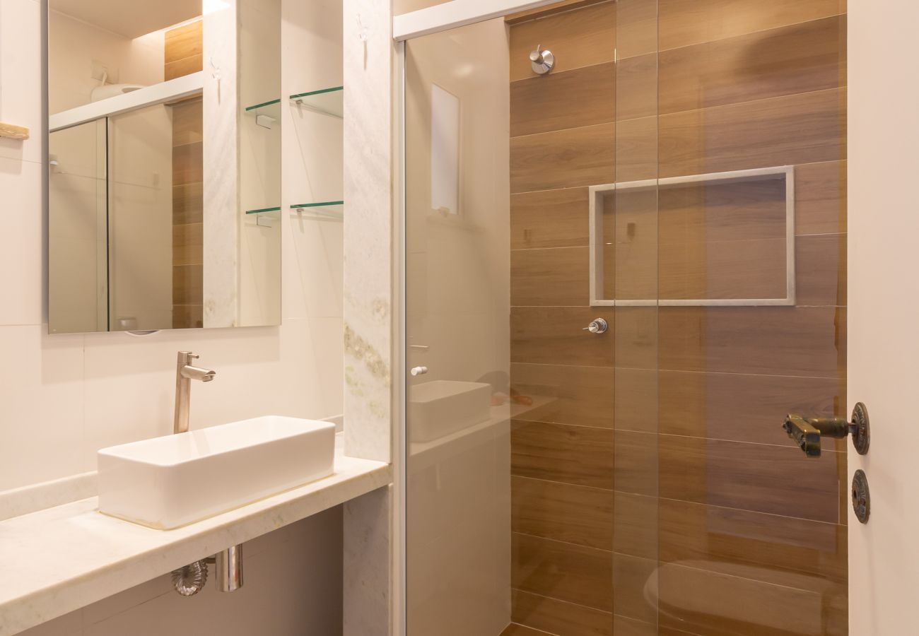 Apartment in Rio de Janeiro - 10 minutos da praia de Ipanema | AC402