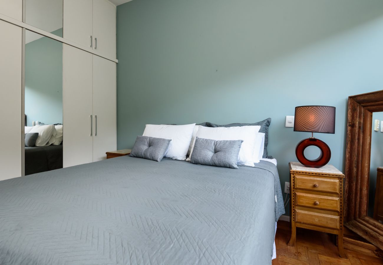 Apartment in Rio de Janeiro - Sossego em Copa | Vista arborizada | BR1009
